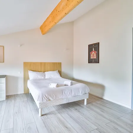 La Jarnacaise #12pers #6 Apartment